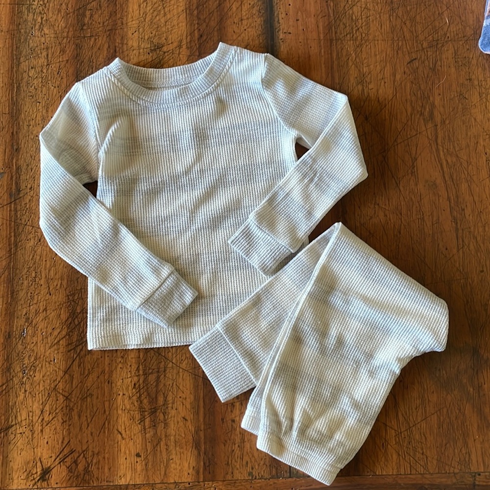 BEAR PAW | gray and cream 2 piece set | 18 months